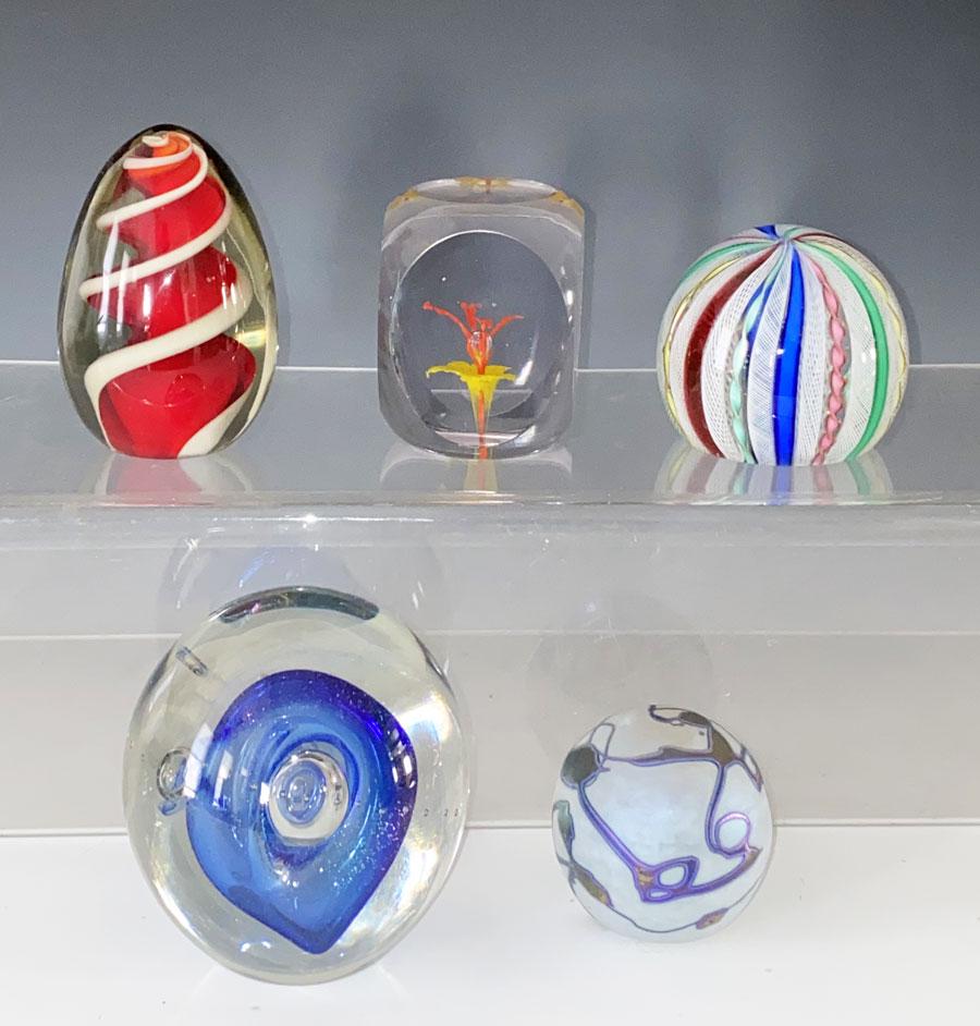5 Art Glass Paperweights  (Inc. Eickholt, etc.) (1 of 7)