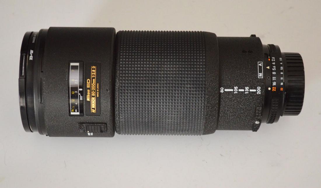Nikon Nikkor ED 80-200 mm Camera Lens (1 of 2)