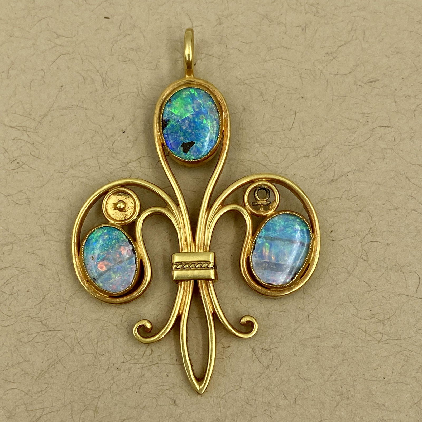 14K Vintage Fleur De Lis Opal Pendant (1 of 3)
