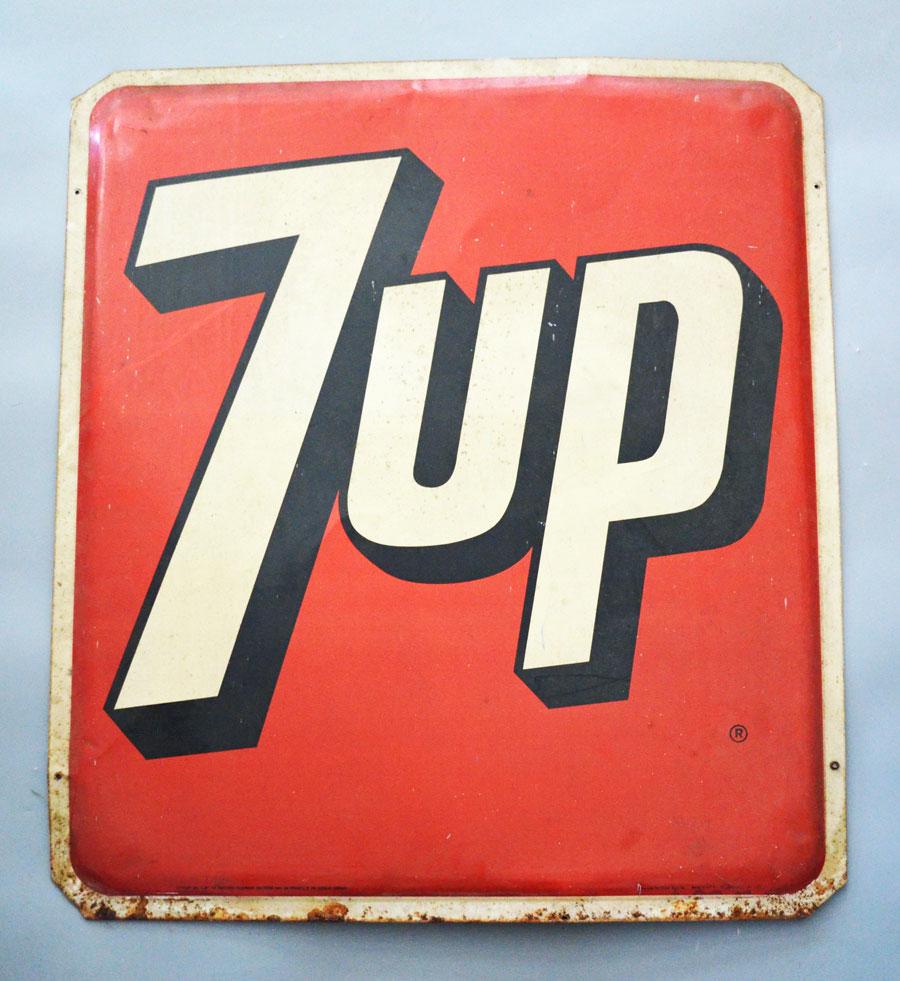 Antique 7 Up Soda Metal Sign (1 of 3)