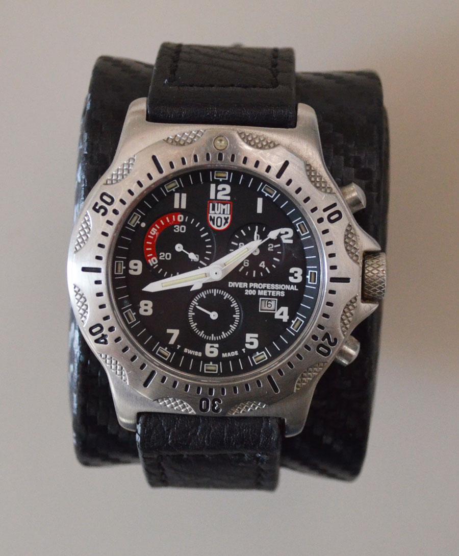 Luminox Series 8100 Professional Diver s Watch