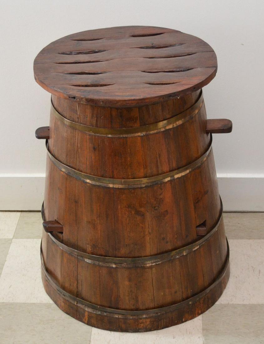 RARE CHINESE BARREL FORM CHILD MINDER (1 of 2)