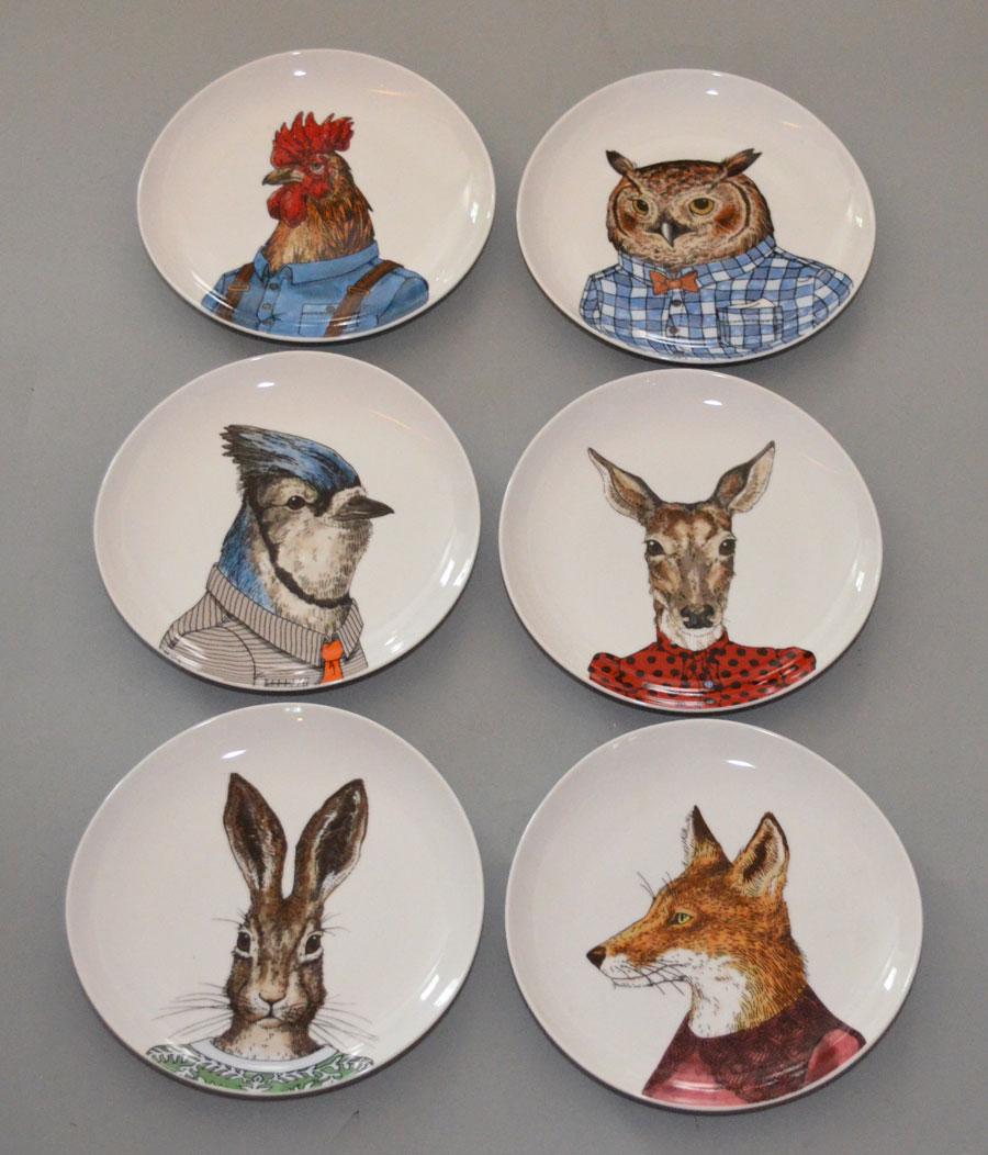 6 West Elm Rachel Kozlowski Dapper Animal Plates: Lot includes: Owl, fox, hare, deer, blue jay and rooster. They measure 8.75" diameter.