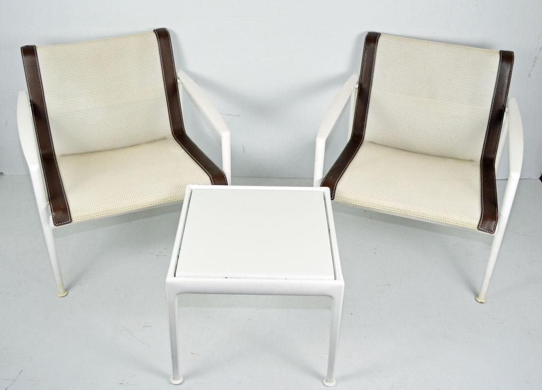 Pair of Shultz 1966 Chairs w Enamel Table: Contemporary Pair of Richard Schultz 1966 Series Lounge Chair H 26 in. x W 26 in. x D 26 in. and a side table of the same make (18" x 18" x 15). In nice overall condition, some wear, coloration at fee