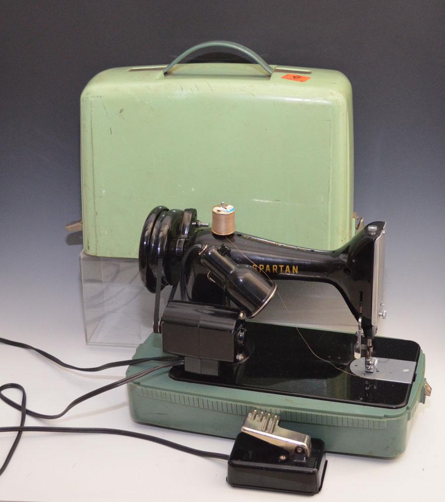 Singer Spartan Sewing Machine in Vintage Case (1 of 6)