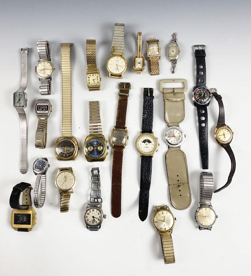 Lot of Various Wristwatches: Brand names include Waltham, visage, montreluxe, glycine, vulcain, Hamilton, bucherer, nelson, Gruen, Timex, benrus, Hamilton. . Watches are untested, and may need repair. See photos.