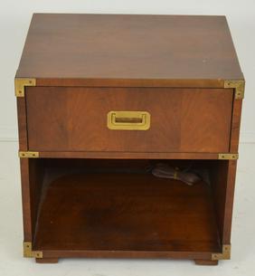 Henredon One Drawer Stand Campaign Chest (1 of 4)