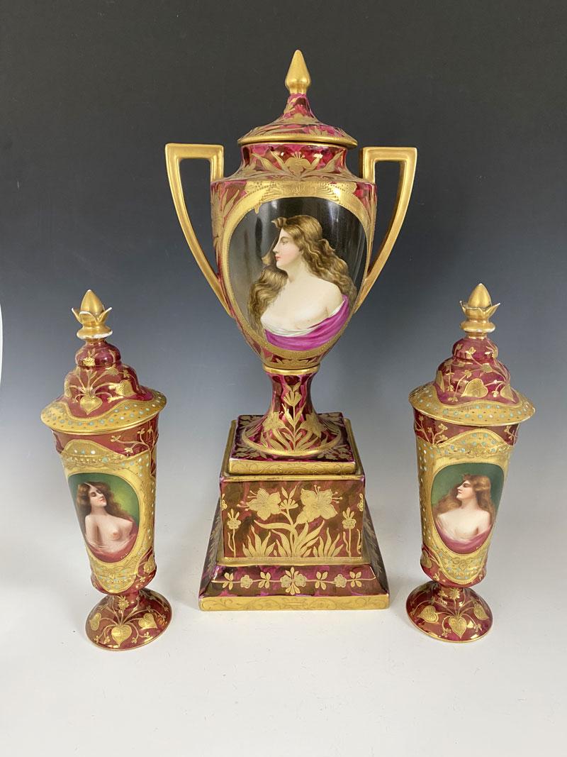 Rare 3 Piece Set Of Royal Vienna Portrait Vases /urns (1 of 9)