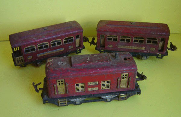 Circa 1928 Lionel Trains Cars 248,629,630: Circa 1928 Lionel trains & cars 248,629,630. One of the cars is marked #629 (Pullman), another is marked #630 (Observation), and the other is marked Lionel #248.