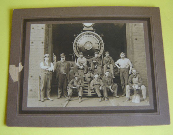 8 Train Photos Mostly People And Train Staff: 8 train photos mostly people and Train Staff. 1: MWR 2: Engine 181 3: ? 4: Pullman company 5: ? 6: Engine 102 7: Mt. Washington 1906 8: Manitov And Pikes peak COG railway