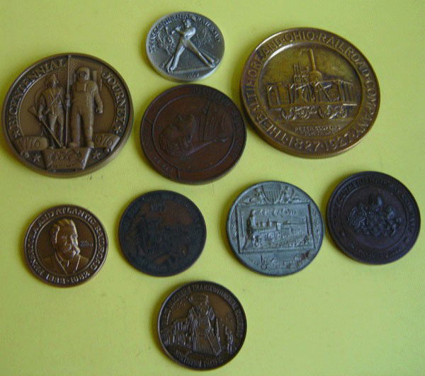 Lot Of 14 Vintage Medals And Coins: Lot Of 14 Vintage Medals And Coins 1: London toy And Model museum Lady of the lake 1902 carette: bassett- Lowke solid bronze 2: The seal of the Torbay & Brixham railway Company 1864 3: The railway cen