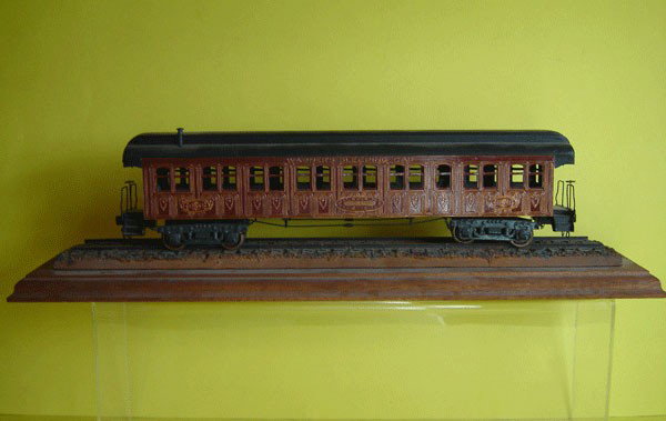 Vintage Toledo Tin Model The Wagner's Sleeping Car: Vintage Toledo Tin Model Of The Wagner's Sleeping Car .