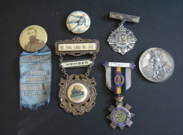 Antinque Medals, Pins And Medallions: Schutzenfest medallion, 7th biennial 1900 pin, Mt. Penn. Lodge No. 562, Col. Josiah Pickett 43rd reunion. veteran, Royal Masonic institution.