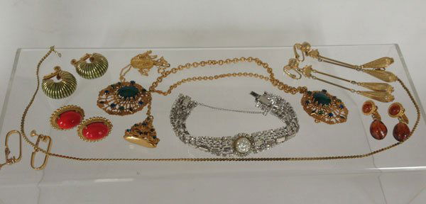 Lot Of Signed Vintage Costume Jewlery ( Haskel,Hobe): Monet, Habe, Haskel gold/red earrings, Kramer, Vendome, Weiss, Napier, (2)Trifari