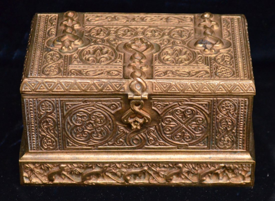 Unusual Tiffany Studio New York Bronze Venetian Box: Wooden lined bronze box, likely signed under the green felt. Measures 2.75" tall x 5 1/8" long x 3" deep.