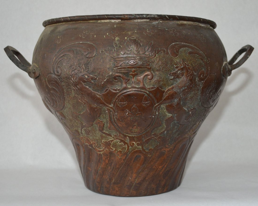 French Copper Pot With Fleur de Lis & Armorial Crest: Measures 11" tall x 11.25" diameter at the top