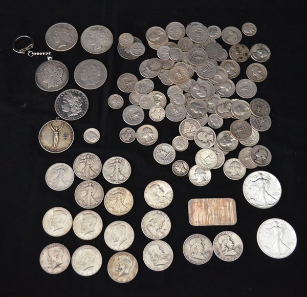 Large Group of American Silver Coins & Bullion: Lot includes: 36 Roosevelt dimes, 7 mercury dimes, 45 silver quarters, 2 1oz silver dollars Standing Liberties, 6 1964 Kennedy half dollars, 5 walking liberties, 3 Morgan Silver dollars, 5 Ben Frankli