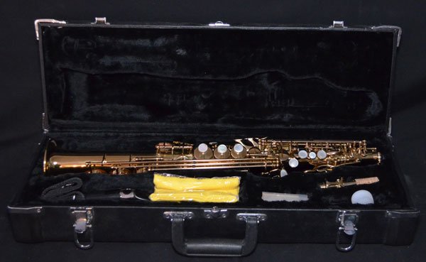 Brass Vespro 0401 Soprano Saxophone in Travel Box: Serial number 0401011. Measures 26" long to the end of the cork, the mouth piece 2.5" long