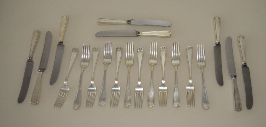 20 pcs of Gorham Etruscan Sterling Silver Flatware (1 of 2)