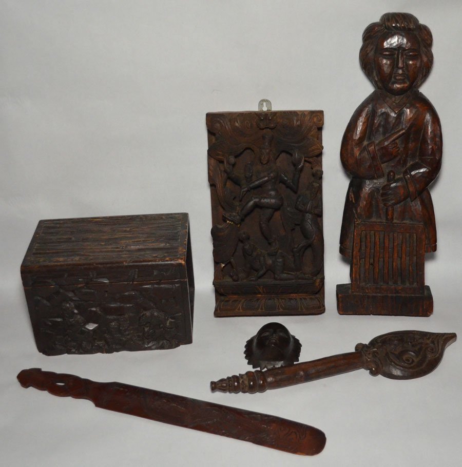 Great Lot of Various Carved Wooden Items (1 of 5)