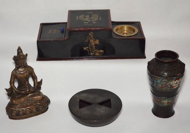 Nice Lot of Oriental Items (Bronze, Lacquer) (1 of 6)