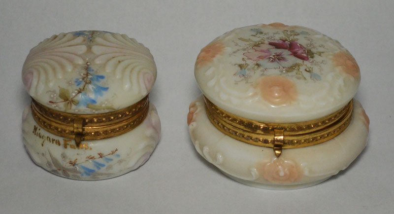2 Small Wavecrest Glass Powder Jars (1 of 4)