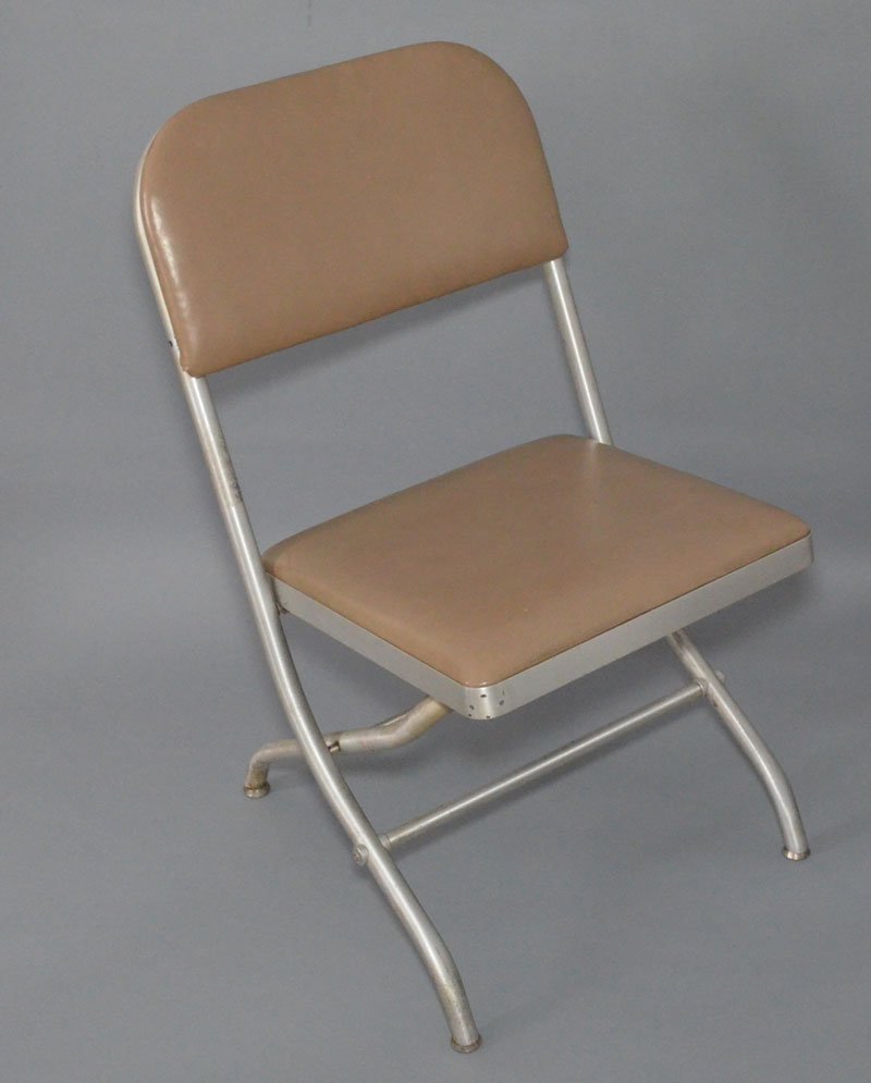 Set of 4 Warren McArthur Folding Chairs (1 of 3)