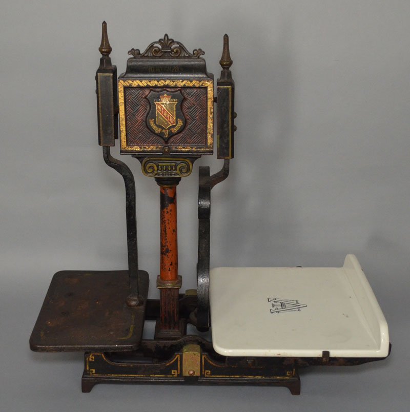 Avery's Roberval Cast Iron & Porcelain Scale (1 of 4)