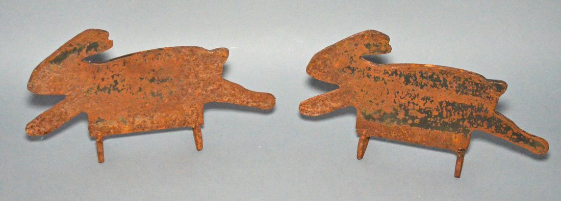 2 Vintage Cast Iron Rabbit Shooting Targets (1 of 2)