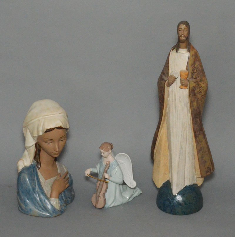 3 Lladros Figurines (Jesus, Angel & Virgin Mary) (1 of 8)