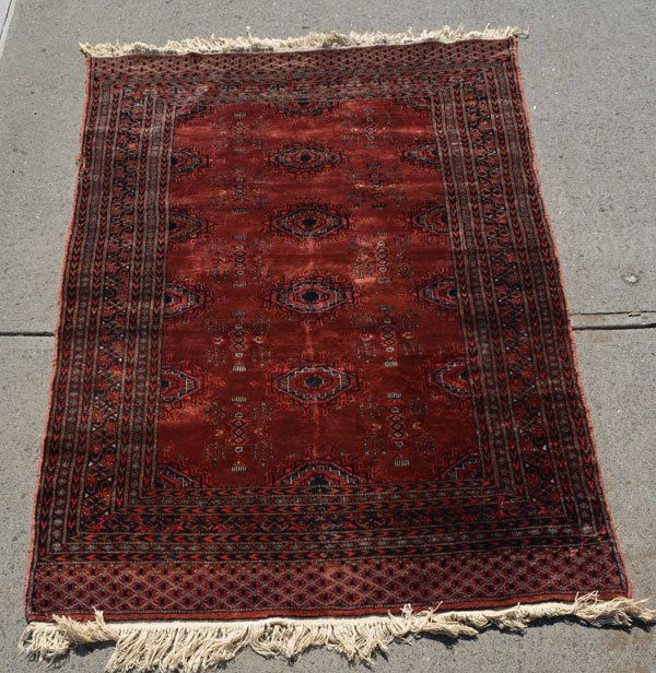 Lovely Oriental Area Carpet / Rug (1 of 3)