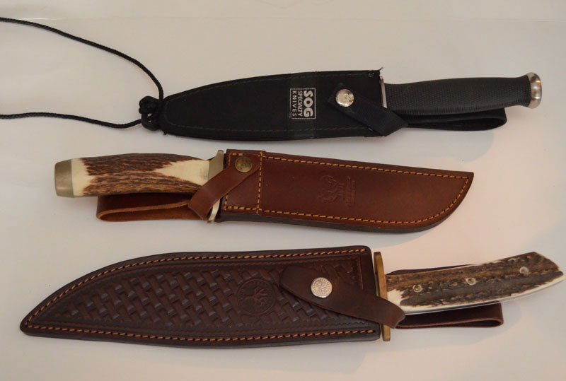 3 Large Bowie Knives (1 of 3)