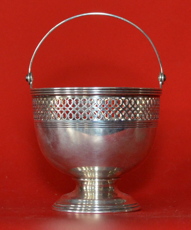 Tiffany & Co Sterling Handled Basket Dish (1 of 3)