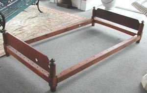 Early American Maple and Poplar Trundle Bed