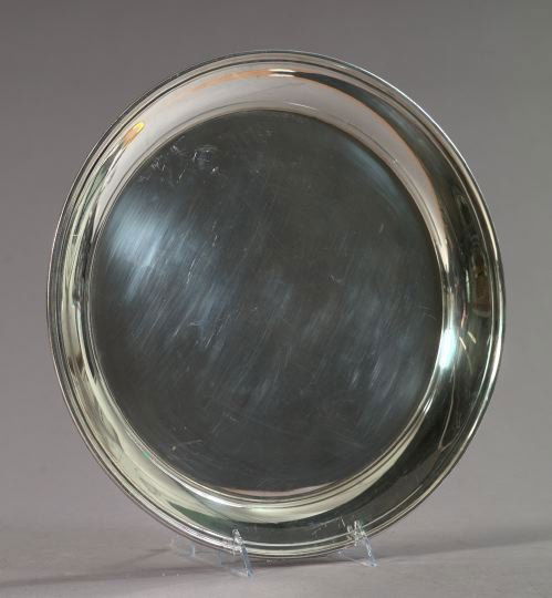 Frank M. Whiting Sterling Silver Deep Pastry Tray: Frank M. Whiting Sterling Silver Deep Pastry/Sandwiches Tray, first quarter 20th century, of circular charger form in the "Colonial" taste, dia. 14", 25.55 t. oz.