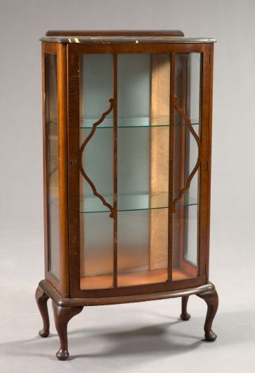 Diminutive Queen Anne-Style Mahogany Vitrine,: Diminutive Queen Anne-Style Mahogany Vitrine, second quarter 20th century, the front fitted with a single glazed door, the interior with a mirrored back and glass shelves, raised on Queen Anne cabriol