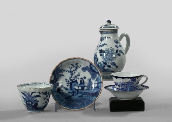 Five-Piece Group of Porcelain Items,: Five-Piece Group of Porcelain Items, consisting of an English blue and white porcelain covered sparrow's-beak jug in the Chinese taste, fourth quarter 18th century, h. 6-1/4"; a Chinese blue and white
