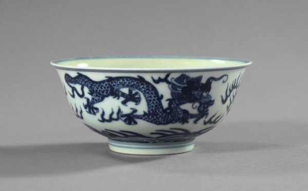 Kuang Hsu Blue and White Porcelain Bowl,: Kuang Hsu Blue and White Porcelain Bowl, first quarter 20th century, of small size in "Celestial Dragons and the Flaming Pearl" decor, the interior with a rondel of a single dragon and flames in blue,