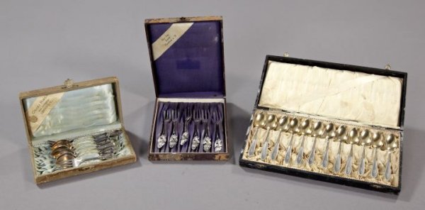 Four Cased Flatware Sets,: Four Cased Flatware Sets, including a twenty-seven-piece Oneida Art Deco silverplate partial dinner service for six persons, second quarter 20th century, l. 6" to 8-1/2"; a set of Carl Otto, Hamburg, 
