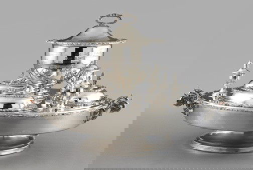 Sheridan Silver Company Silverplate Supper Set: Large Sheridan Silver Company Silverplate "Lazy Susan" Supper Set, of circular form with two handles in the "Old Sheffield" style, designed with the revolving standard centered with a covered soup tur