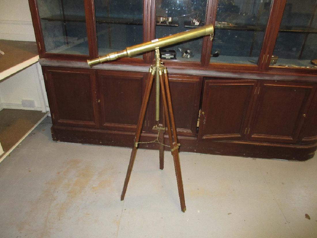 Reproduction brass telescope on a brass mounted folding (1 of 1)