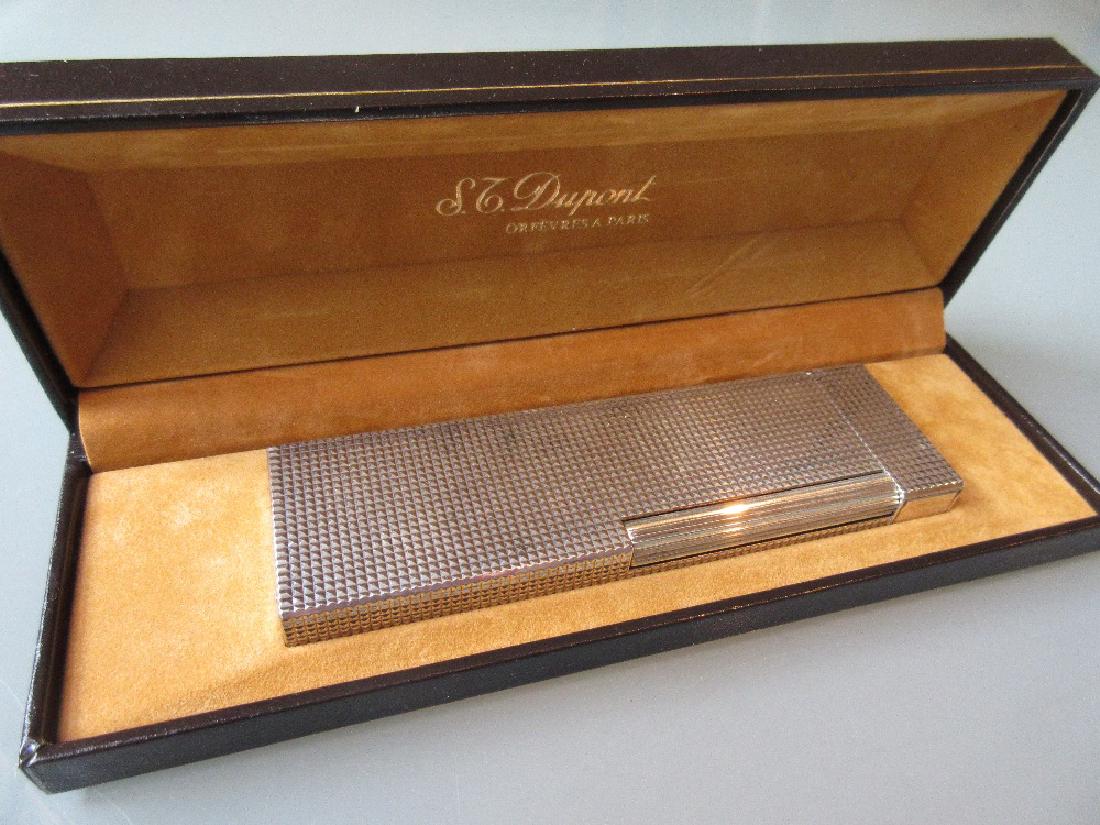 Dupont silver plated lighter in original box (1 of 3)
