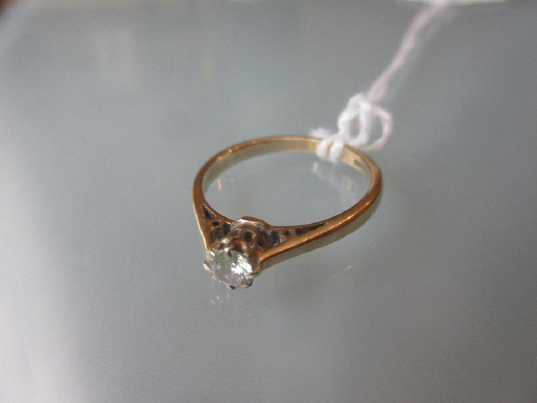 18ct Yellow gold diamond solitaire ring (1 of 1)