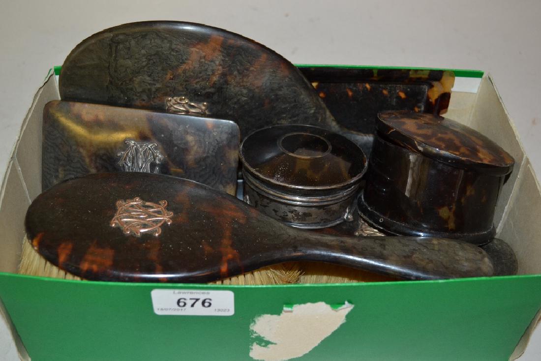 Birmingham silver and tortoiseshell trinket box (1 of 1)