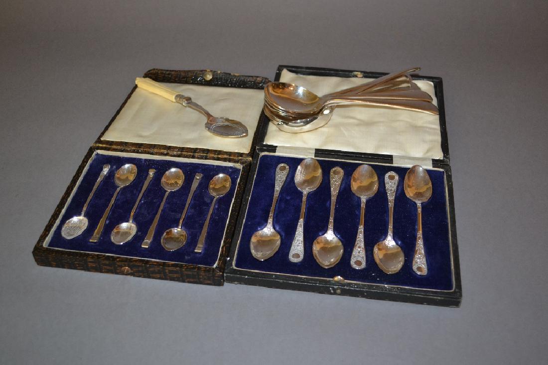 Two cased sets of six silver tea and coffee spoons, set: Two cased sets of six silver tea and coffee spoons, set of six plated soup spoons and a preserve spoon