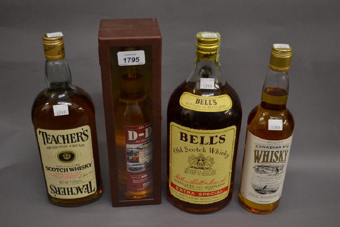 65th Anniversary D-Day bottle of Whisky in box, large (1 of 1)