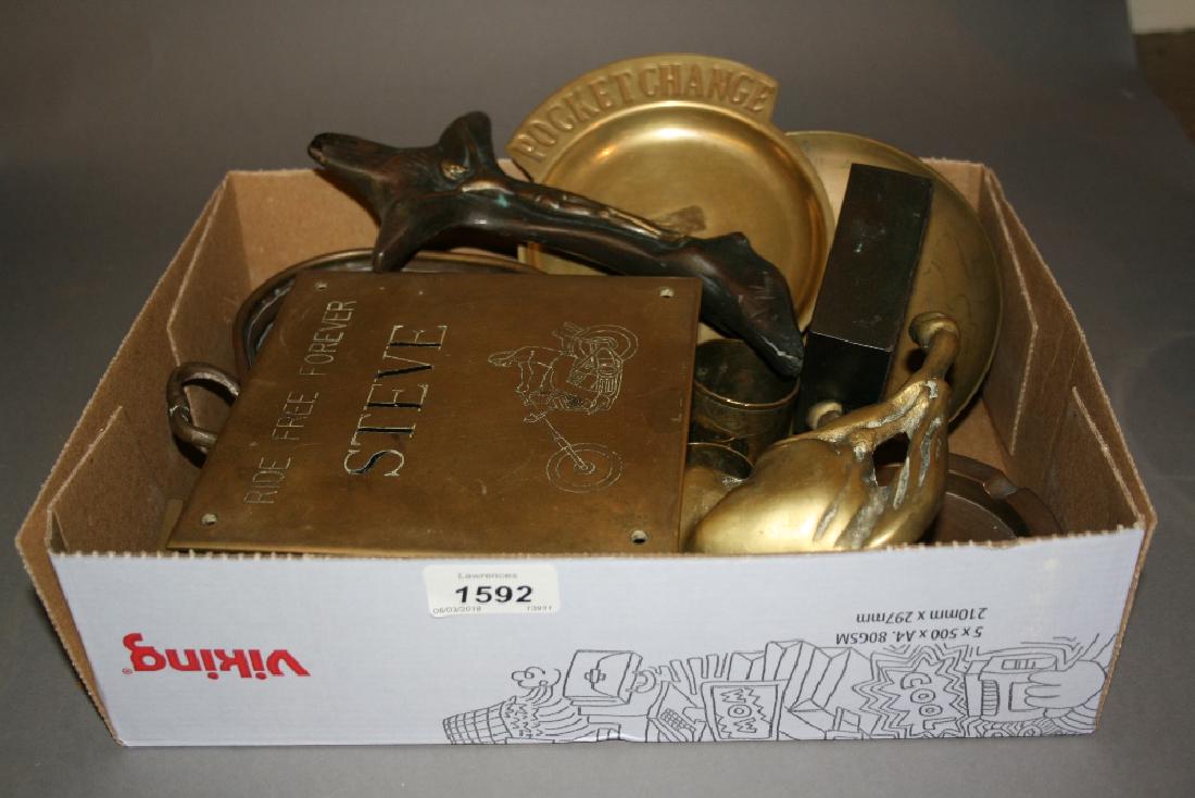 Quantity of various decorative copper and brass (1 of 1)