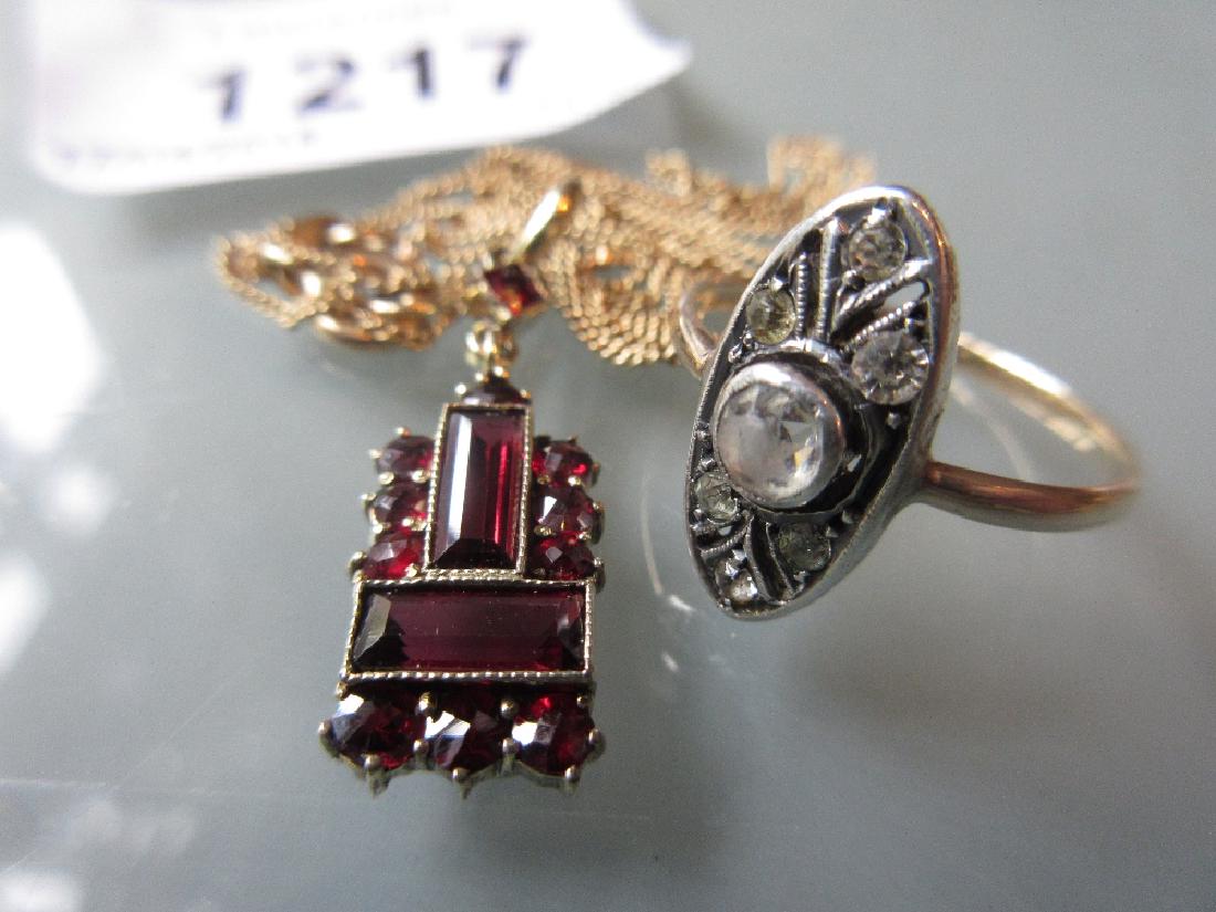 Art Deco yellow gold baguette and brilliant cut garnet (1 of 1)