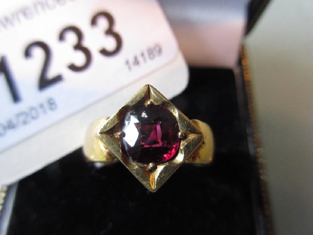 22ct Gold garnet solitaire ring: 22ct Gold garnet solitaire ring