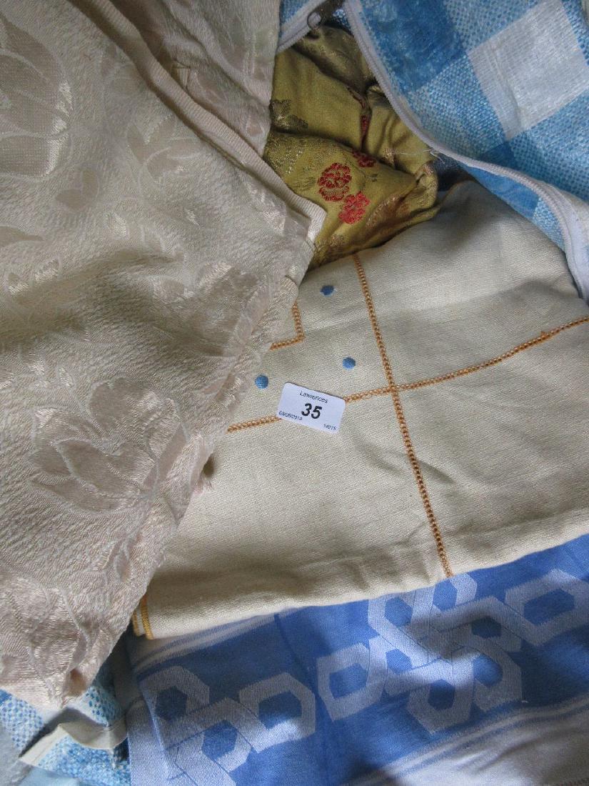 Bag containing a large quantity of miscellaneous table (1 of 1)